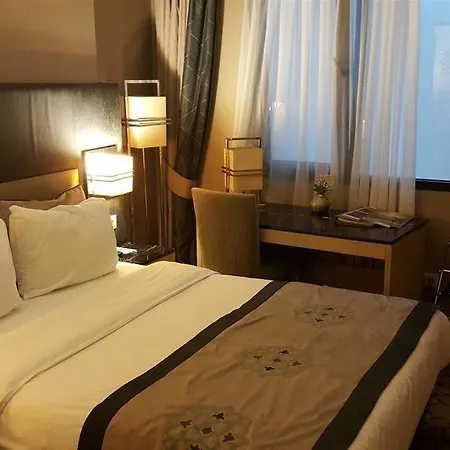 Hotel The Darkhill 4*